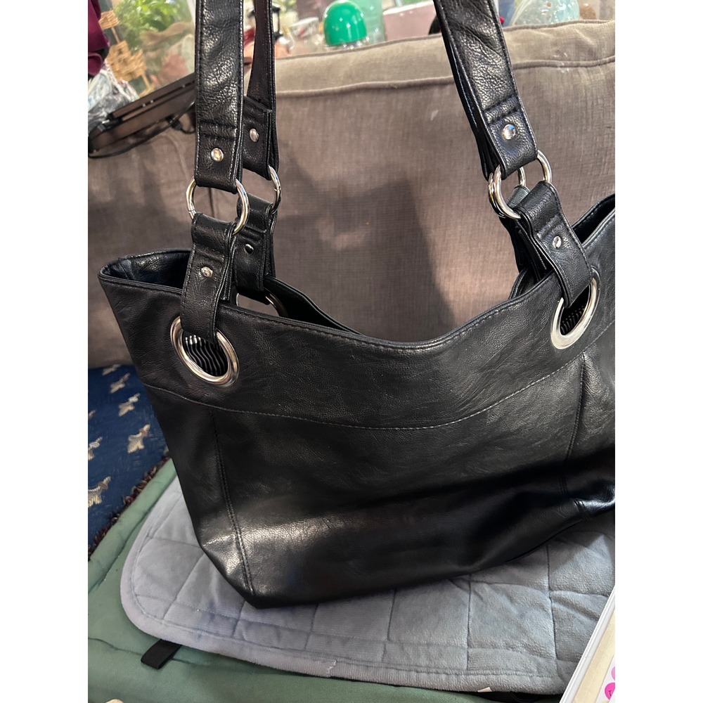 Womens Black Faux Leather Shoulder Bag‎ Hobo Purse With Silver Tone Hardware - Picture 8 of 8